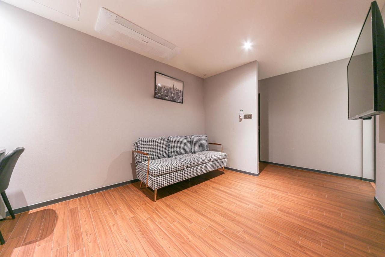 Pohang Brown Dot Hotel Extérieur photo