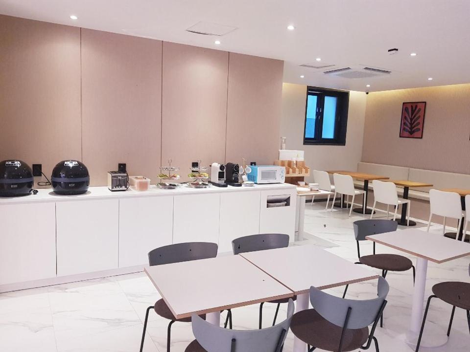 Pohang Brown Dot Hotel Extérieur photo